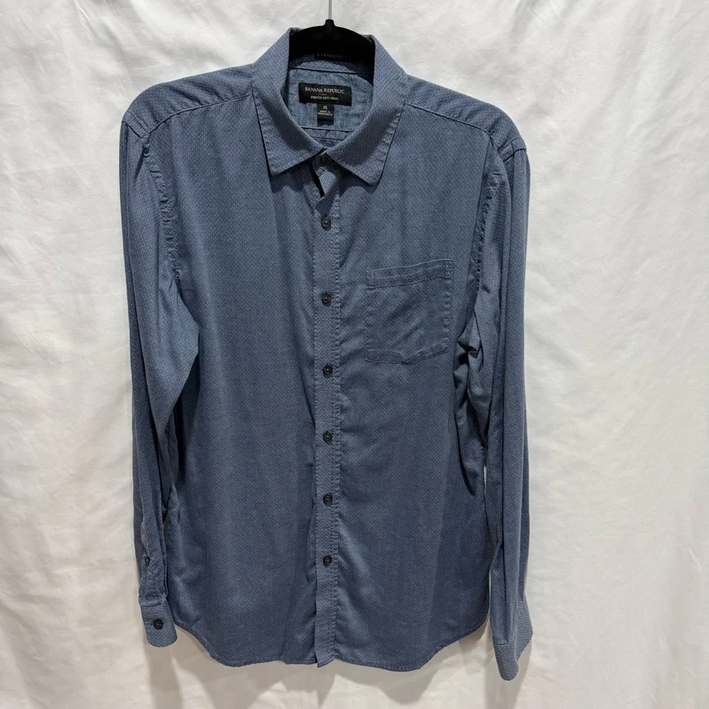 Banana Republic Medium Stretch Soft-Wash Textured Button Up Shirt Casual‎ Smart